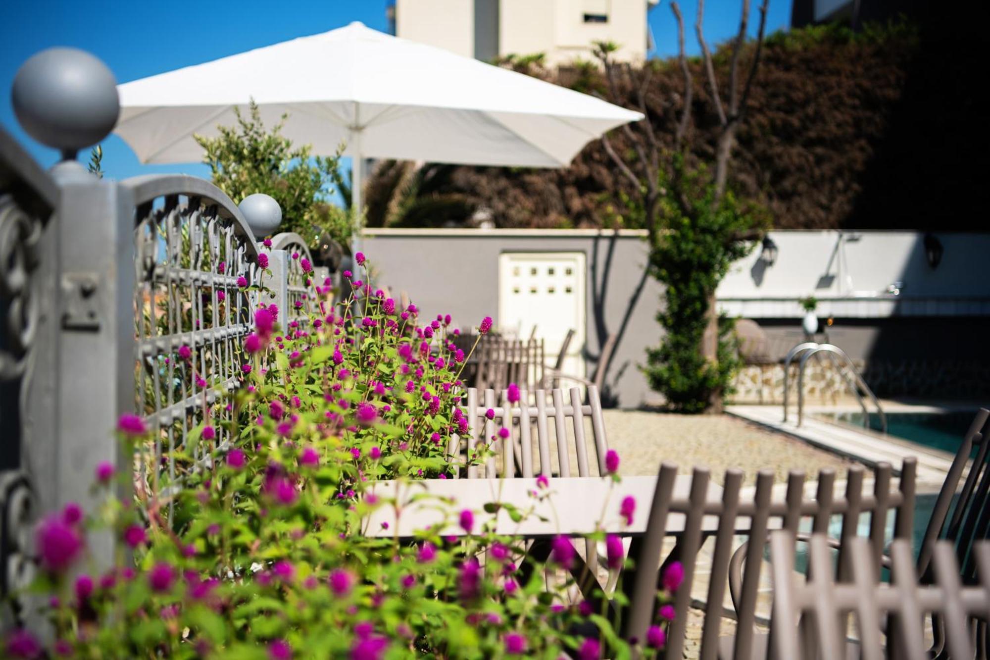 Hotel Vila 11 Durrës 외부 사진