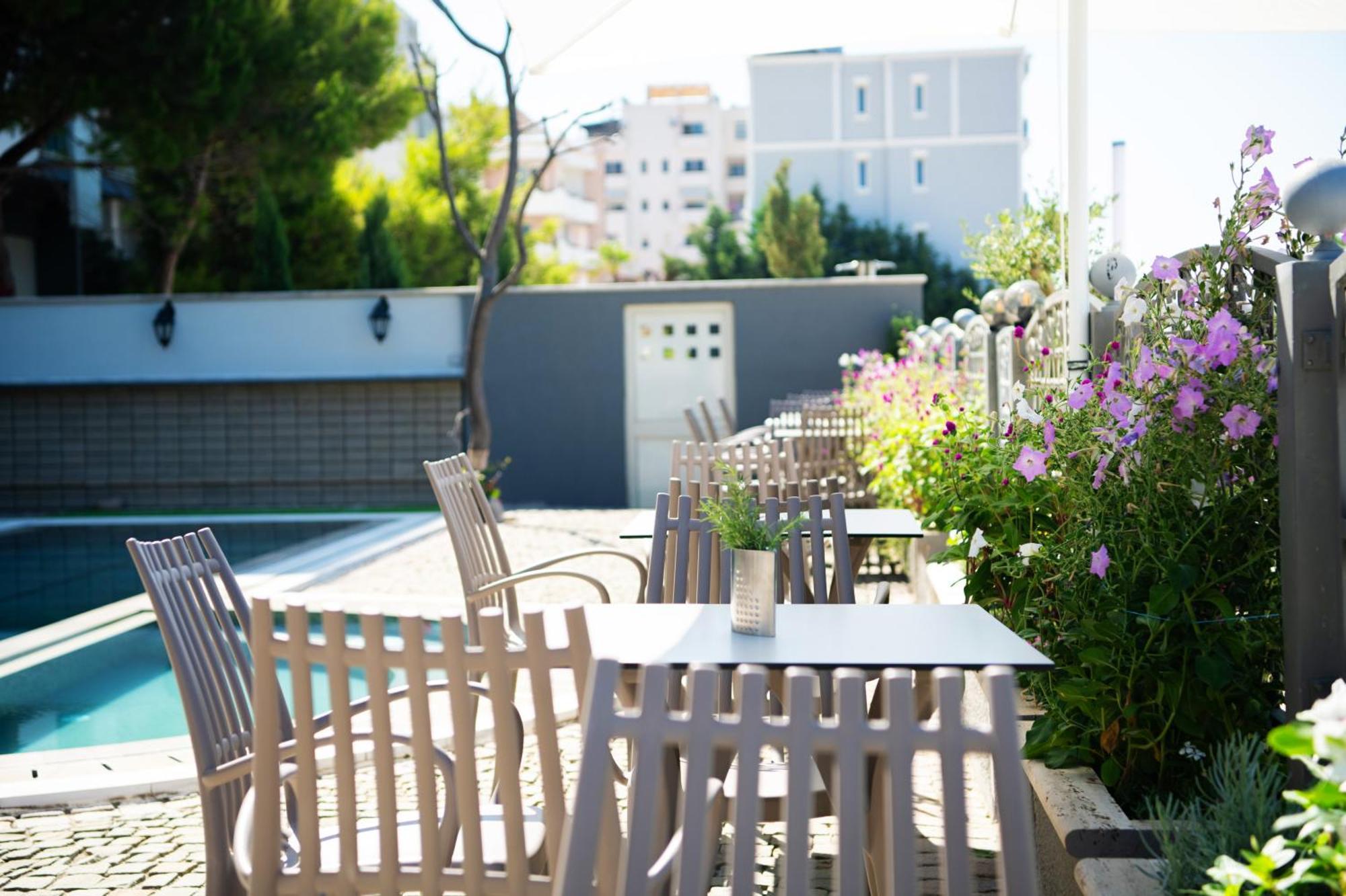 Hotel Vila 11 Durrës 외부 사진
